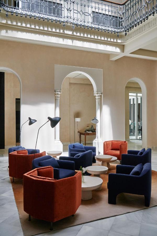 Mercer Plaza Sevilla 5 Gl Luaran gambar