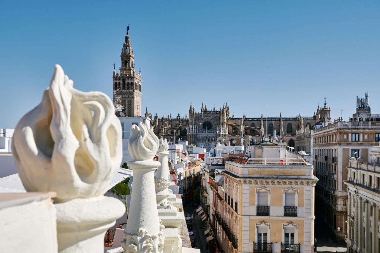 Mercer Plaza Sevilla 5 Gl Luaran gambar