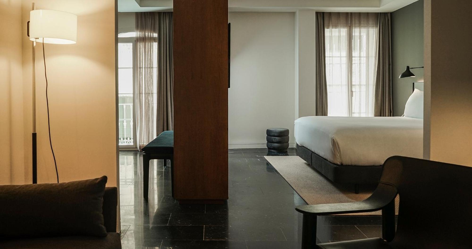 Mercer Plaza Sevilla 5 Gl Luaran gambar