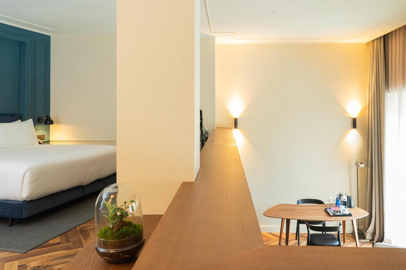 Mercer Plaza Sevilla 5 Gl Luaran gambar