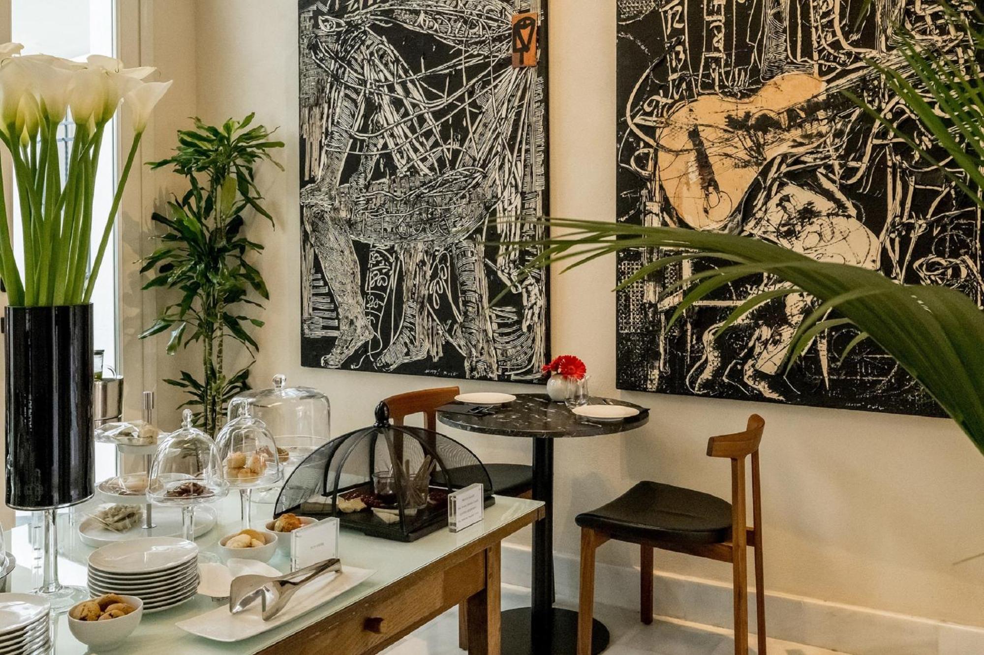 Mercer Plaza Sevilla 5 Gl Luaran gambar